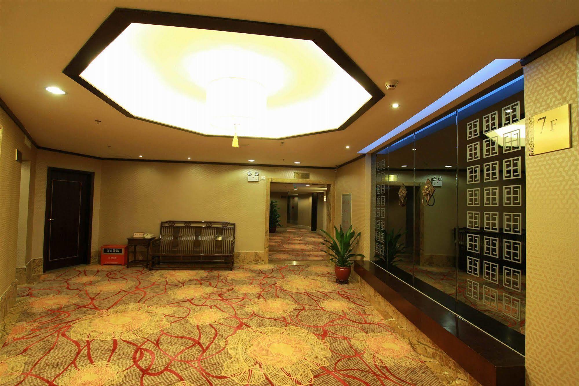 Fortune Hotel Guangzhou Exterior photo